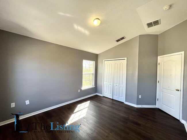 Building Photo - 7125 Red Lantern Dr