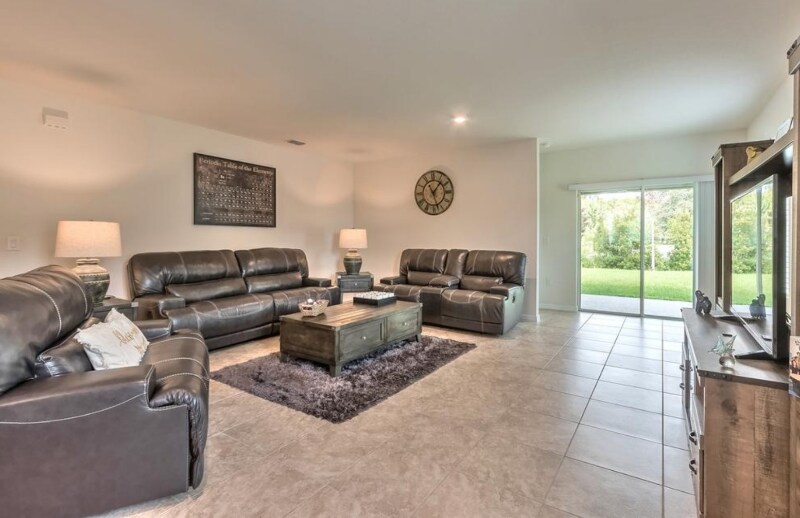 Building Photo - 265 Sandoval Dr