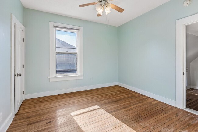 Building Photo - 3863 California St