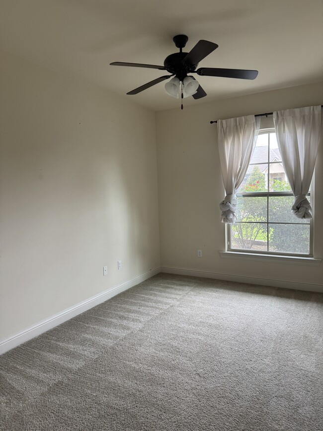 Building Photo - 23295 Mango Dr