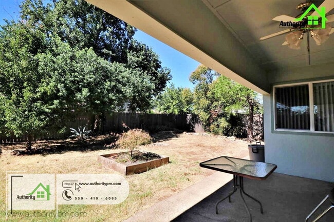 Building Photo - 2176 Oxford Rd