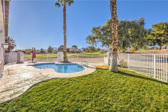 Building Photo - 5152 Forest Oaks Dr