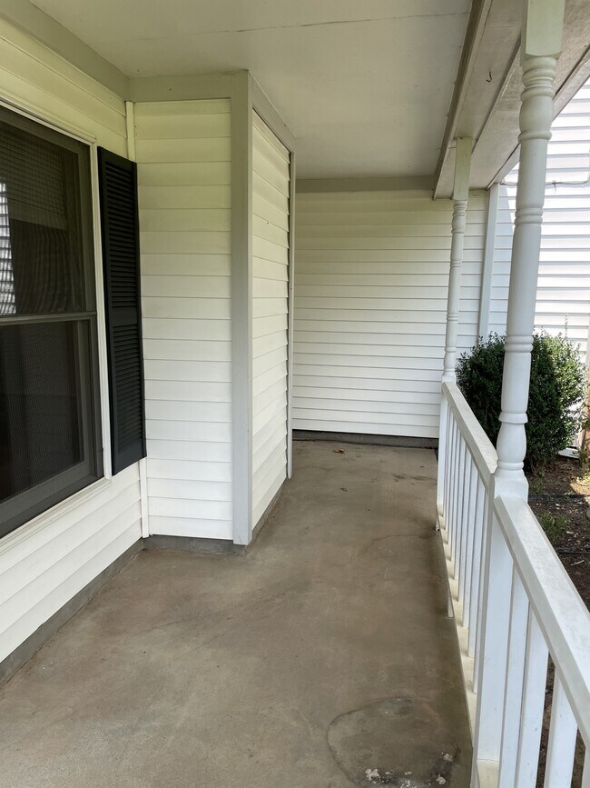 Building Photo - 2858 Powell Creek Dr
