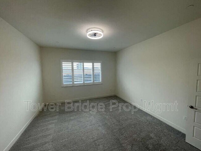 Building Photo - 5603 Drifton Way