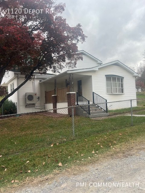 Primary Photo - 1120 Depot Rd