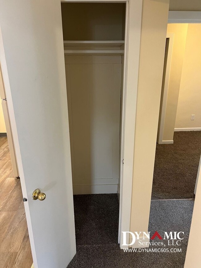 Building Photo - 3 Bedroom, 1 Bathroom House By Augustana &...