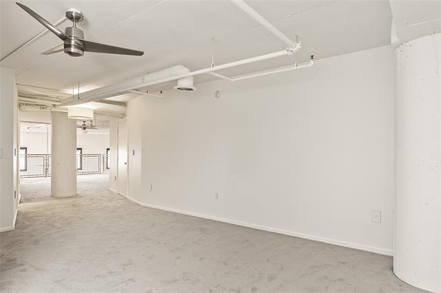 Building Photo - 3110 Thomas Ave