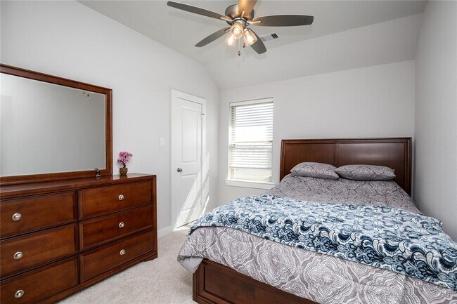 Building Photo - 19722 Upper Canyon Ct