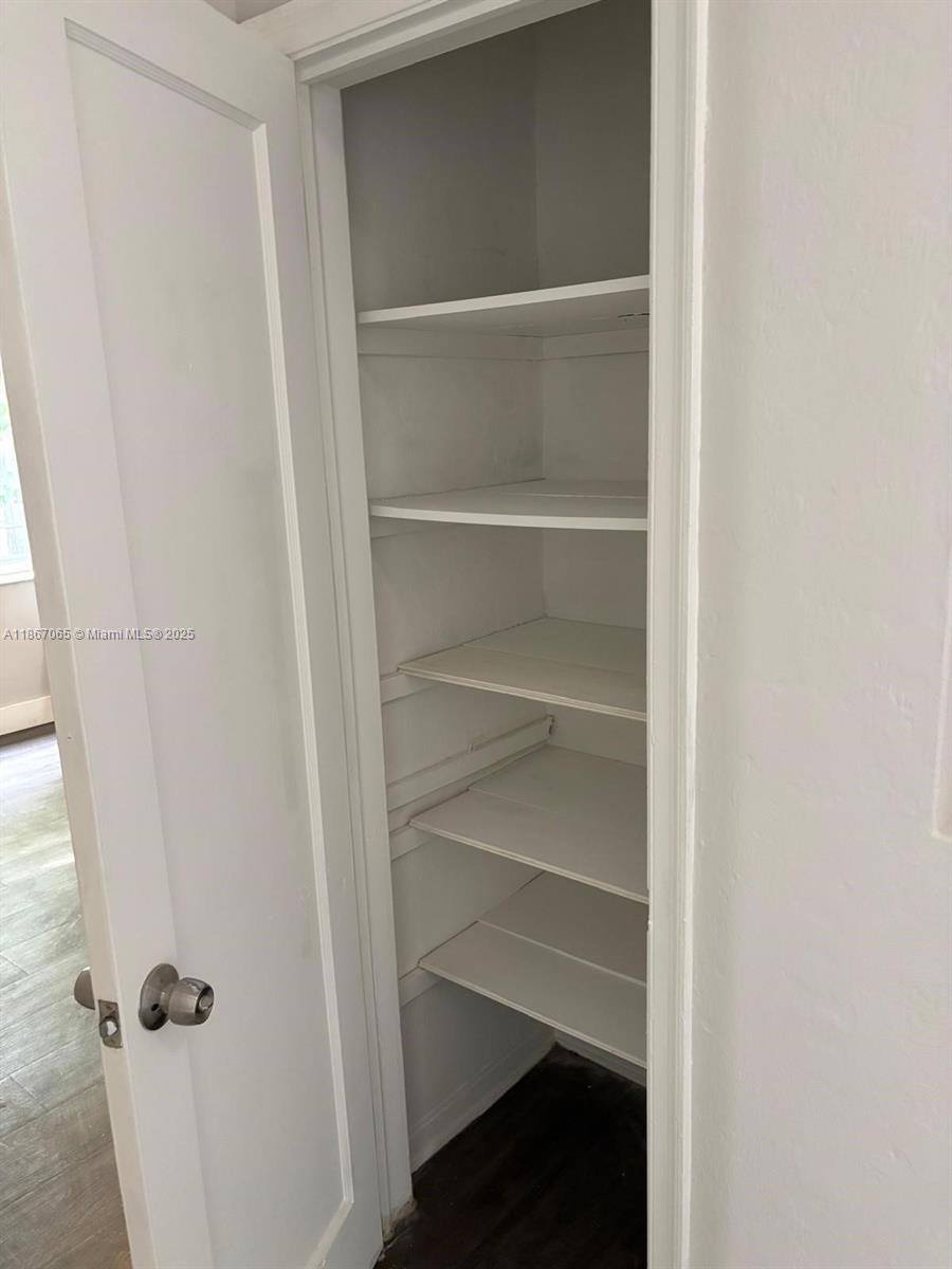 Building Photo - 586 NW 48th St