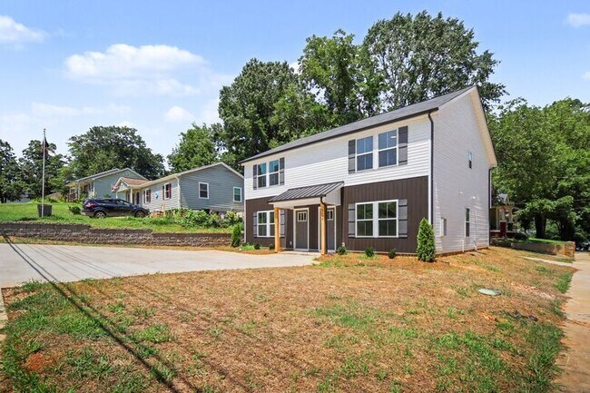 Building Photo - 518 W Rankin Ave