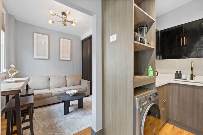 Building Photo - 340 Palisade Ave