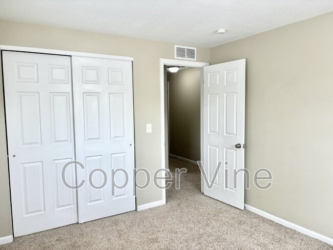 Building Photo - 9319 W 92nd Ave