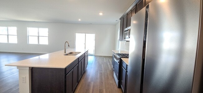 Building Photo - 10588 Morse Pl