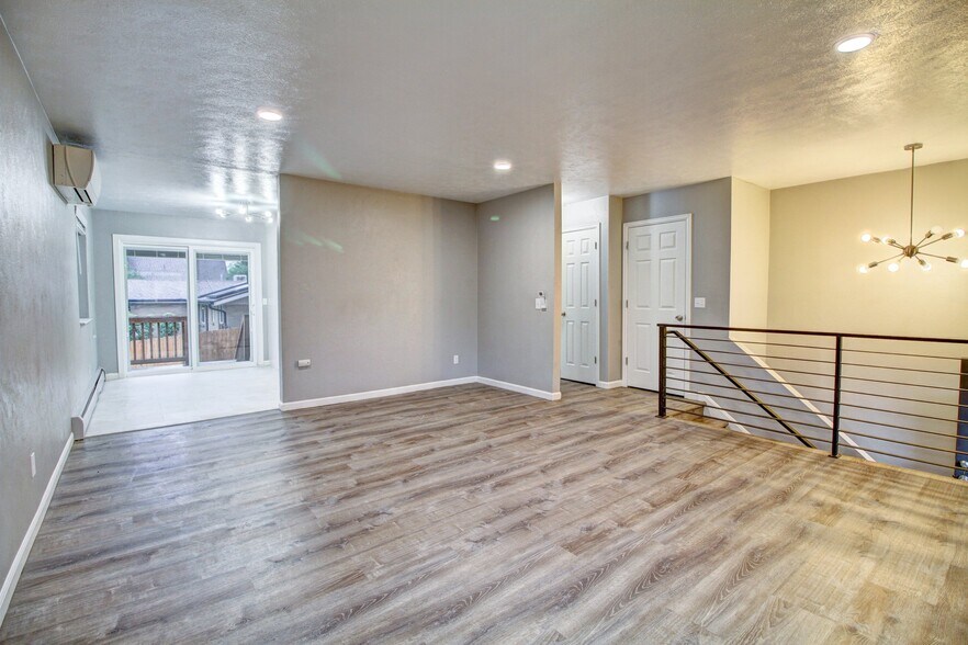 Building Photo - 12020 W 63rd Pl