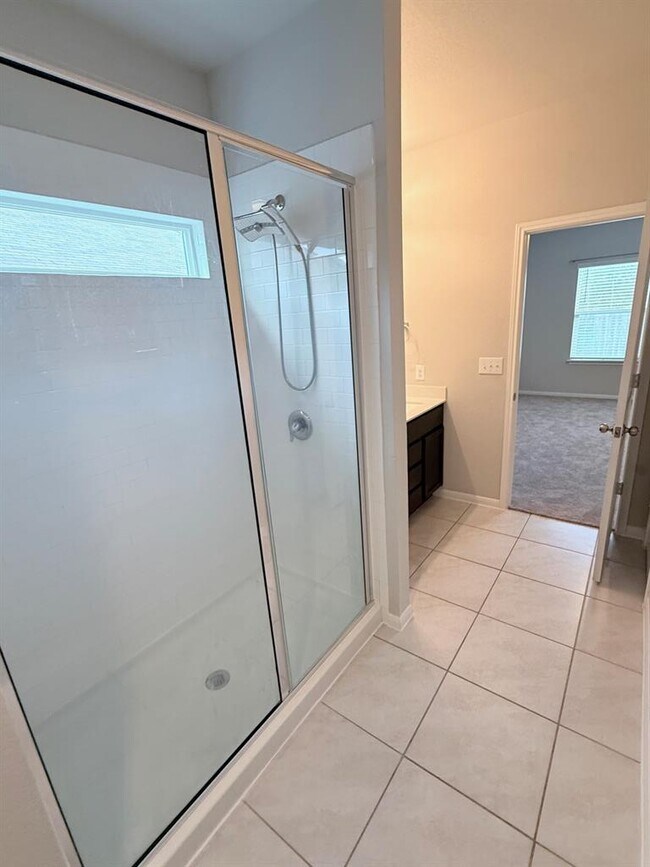 Building Photo - 13813 Geelong Dr