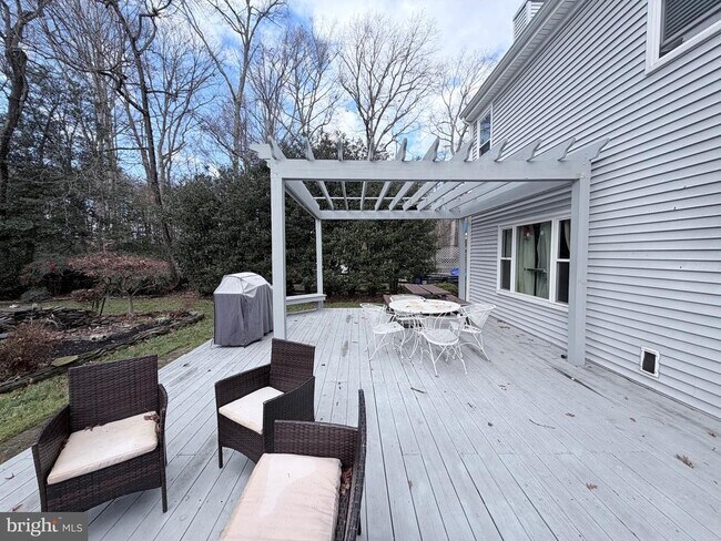 Building Photo - 6610 Cottontail Ct