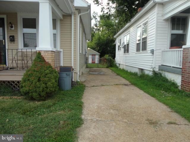 Building Photo - 411 Pelham St