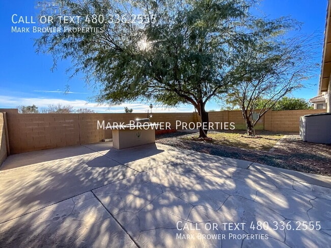 Building Photo - 1255 E Elm Rd