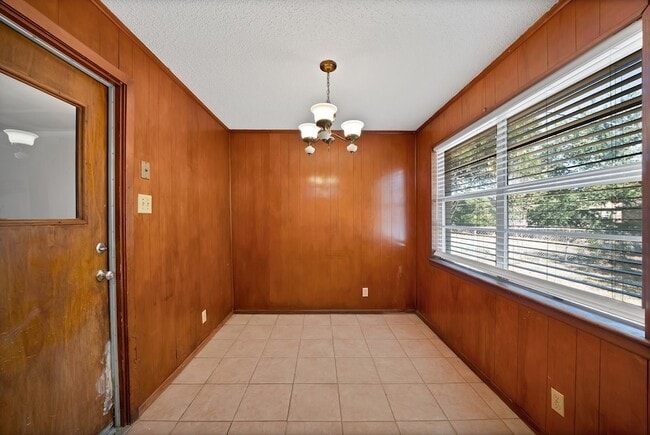 Building Photo - 6516 Perdido Dr