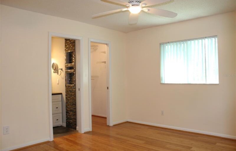 Building Photo - 9526 Brimton Dr