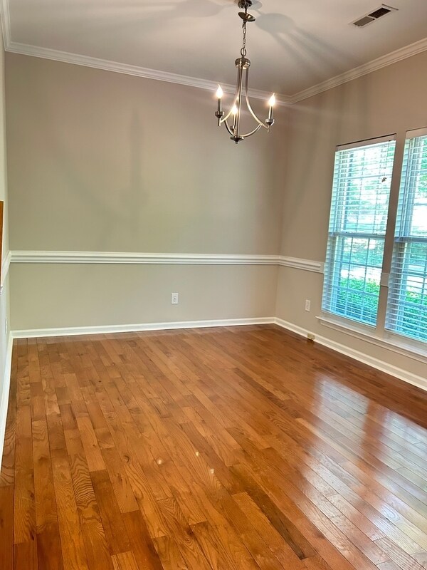 Building Photo - 226 Windsong Dr