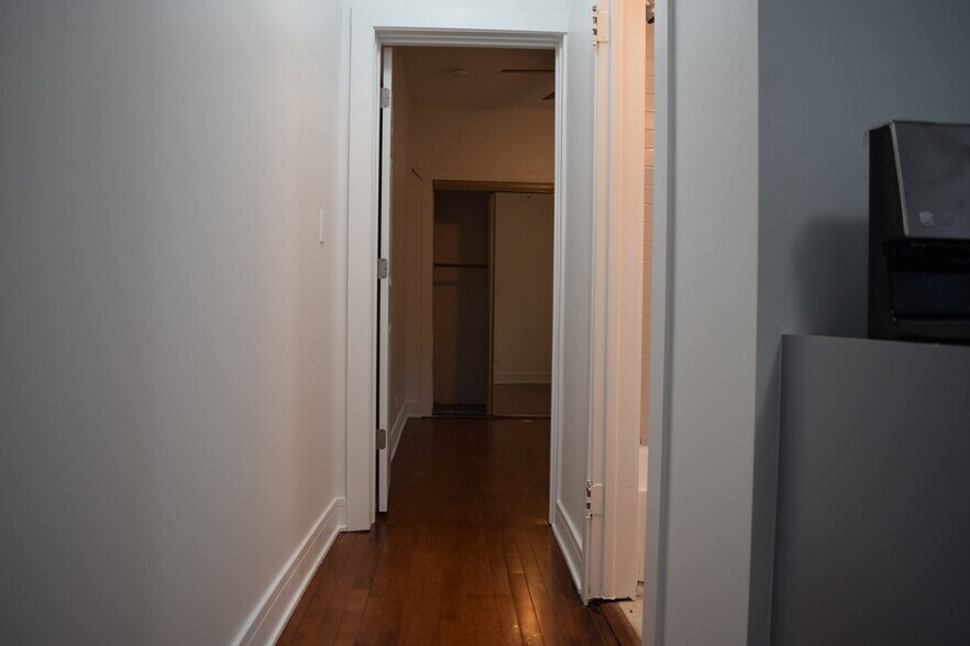 Building Photo - 7249 S Campbell Ave