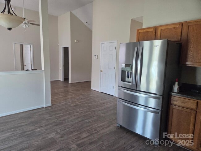 Building Photo - 924 Harbour View Cove NE