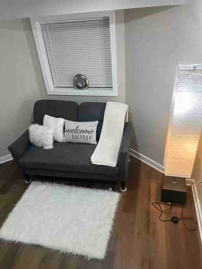 Building Photo - 10434 S Wentworth Ave