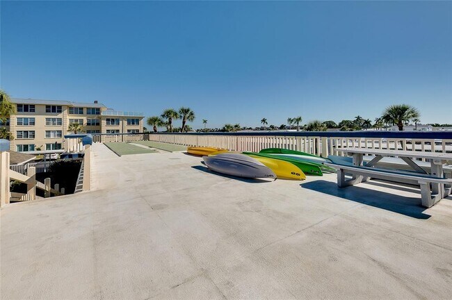 Building Photo - 3806 Gulf of Mexico Dr