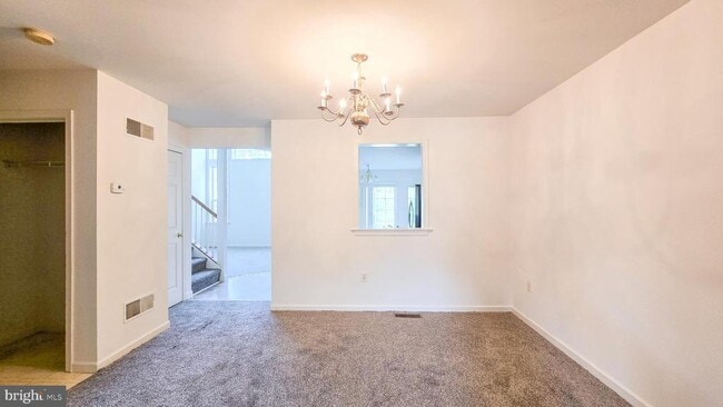 Building Photo - 1227 Cross Creek Dr