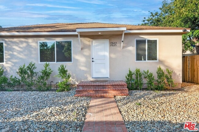 Building Photo - 17623 Burbank Blvd