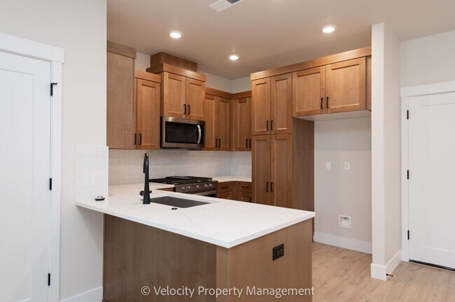 Building Photo - 3032 NE Terreo Pl