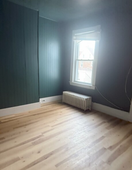 Building Photo - 7123 Kedron St