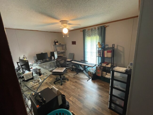 Building Photo - 330 Joshua Ln