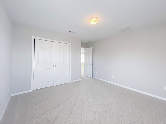 Building Photo - 6227 Carnaby Ln