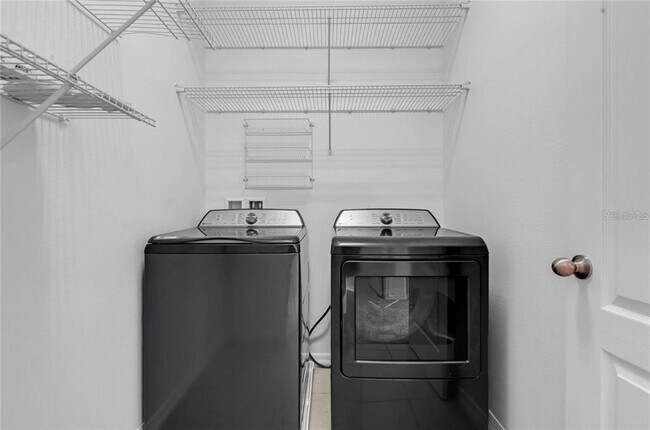 Building Photo - 10802 Eclipse Lily Way