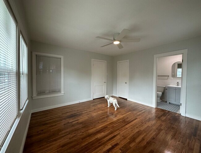 Building Photo - 625 Lovera Blvd