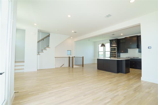 Building Photo - 9311 Easy St