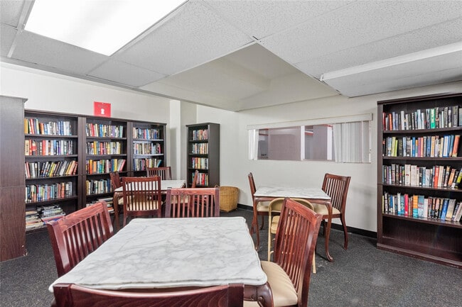 Building Photo - 4010 Galt Ocean Dr