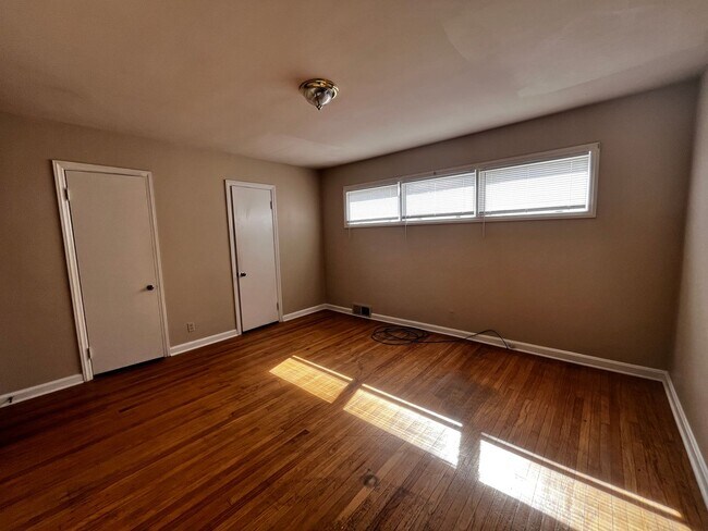 Building Photo - Spacious 3 Bedroom With A Basement