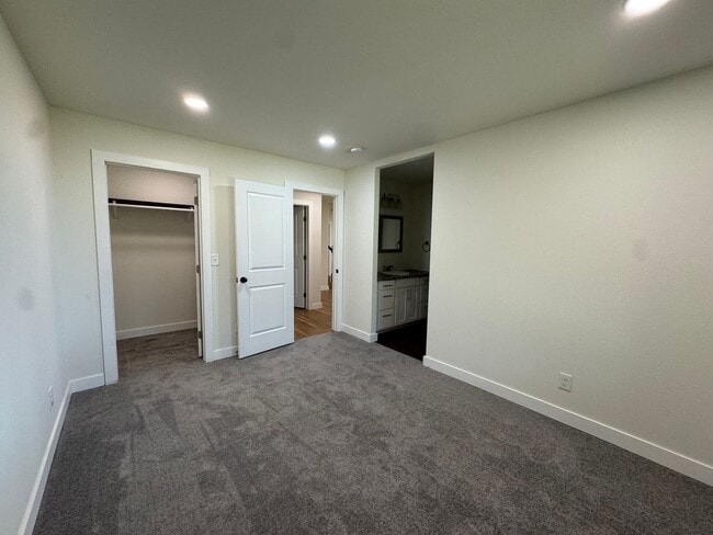 Building Photo - New Construction 4 Bedroom Home with Views
