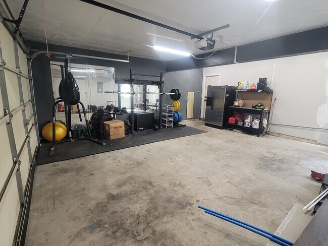 Building Photo - 1792 Moonstone Dr