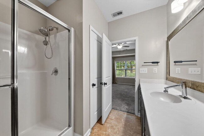 Building Photo - Beautiful Crofton at Spence Crossing Townhome/Condo | 3 BR | 2.5 BA | 1,867 Sq. Ft.
