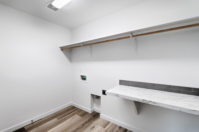 Building Photo - 3069 S Trafori Ave