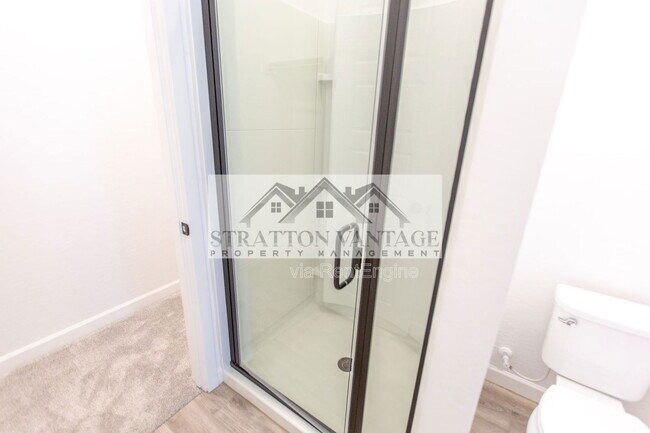 Building Photo - 13413 W Tether Trail