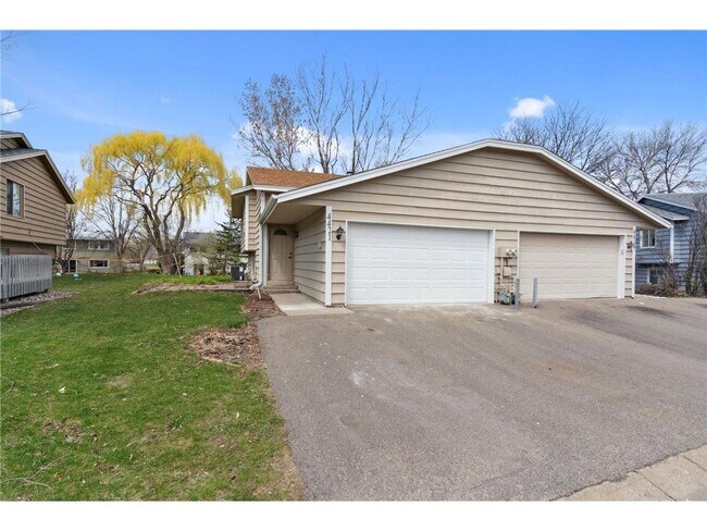 Building Photo - 4421 Cinnamon Ridge Cir