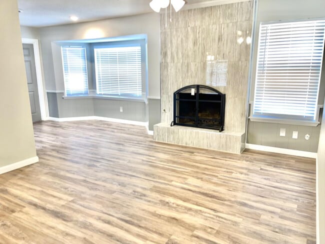 Building Photo - 5512 12th St