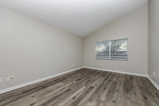 Building Photo - 16536 Forestlake Dr