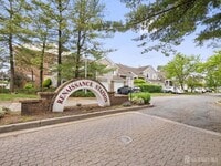 Building Photo - 30 Renaissance Ln