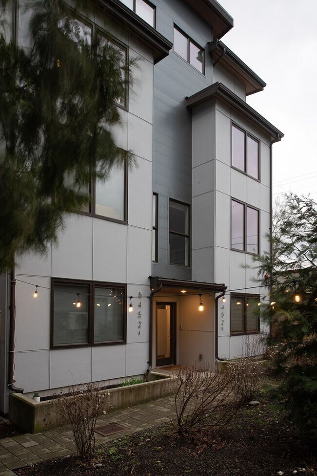 Primary Photo - Modern New Construction Townhome | EV Park...